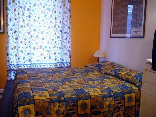 B&B&Courtesy Rom Rum bild